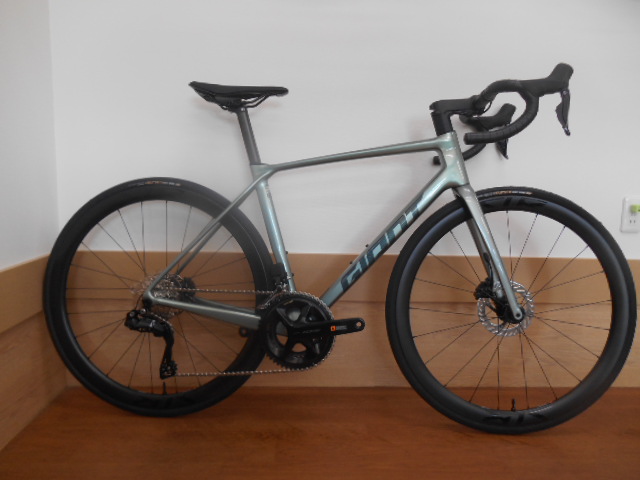 GIANT スポーツサイクル ロードバイク（タイヤだけ） GIANT スポーツサイクル ロードバイク（タイヤだけ） GIANT スポーツ